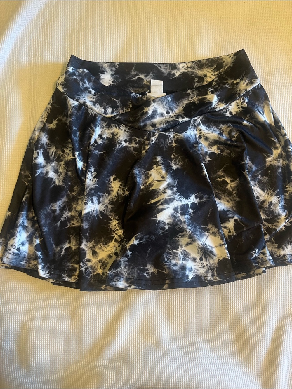 Girl’s skort black and white 🌸discount bundle item